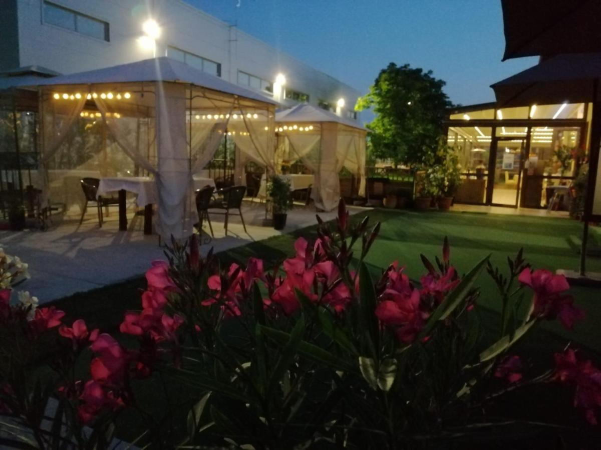 Sultan Mehmet Pensiune&Restaurant Brașov Exterior foto